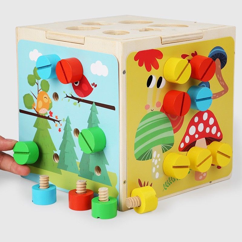 Wooden animal-themed building toolbox for kids, educational construction toy to develop fine motor skills and creative play.