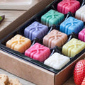 3D silicone chocolate candy mold featuring Christmas gift box design, ideal for baking, cake decorating, and pretend play.