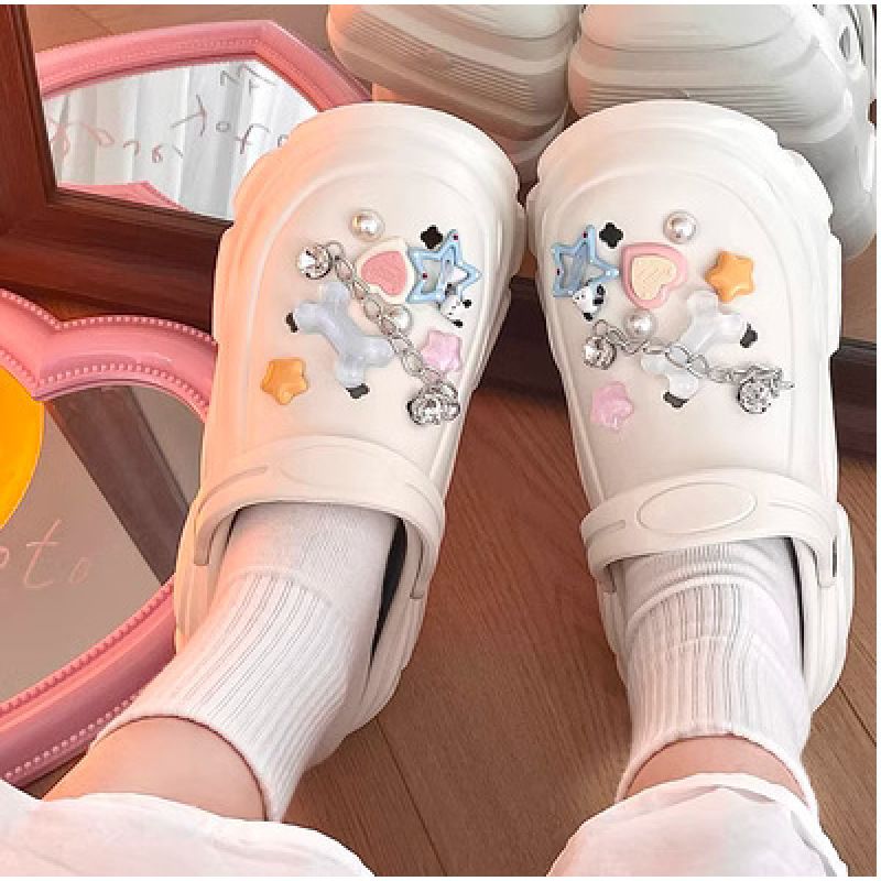 Unisex children's summer sandals with patterned lining, garden shoes, and slippers, suitable for boys and girls, by Everything Baby.