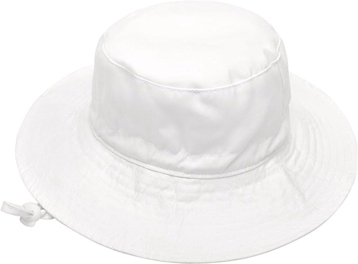 Baby sun hat with wide brim, lightweight breathable cotton, foldable beach bucket hat for infants 0-8 months, white color.