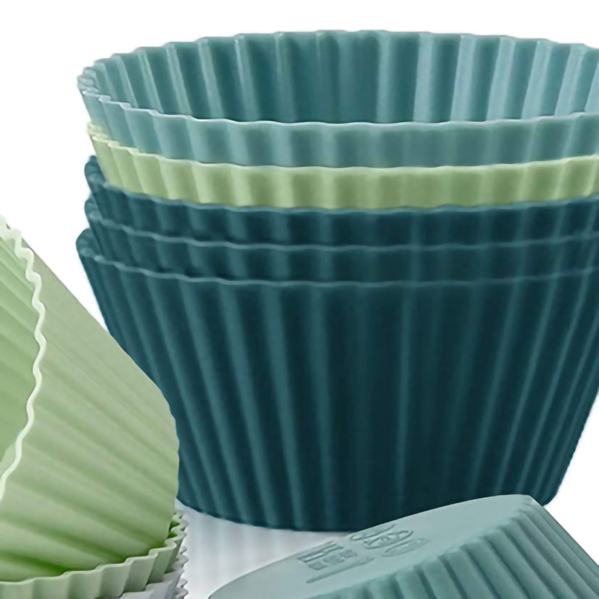 Set of 12 Morandi color silicone muffin cups for egg tarts, steamed eggs, and baby food molding, designed for baby and kids feeding.
