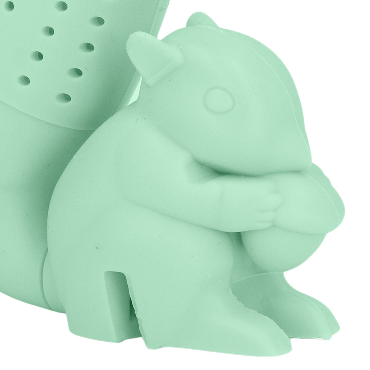 Green food-grade silicone squirrel-shaped tea infuser filter, cute squirrel design for brewing tea, ideal for kids' lunch boxes and tea time.