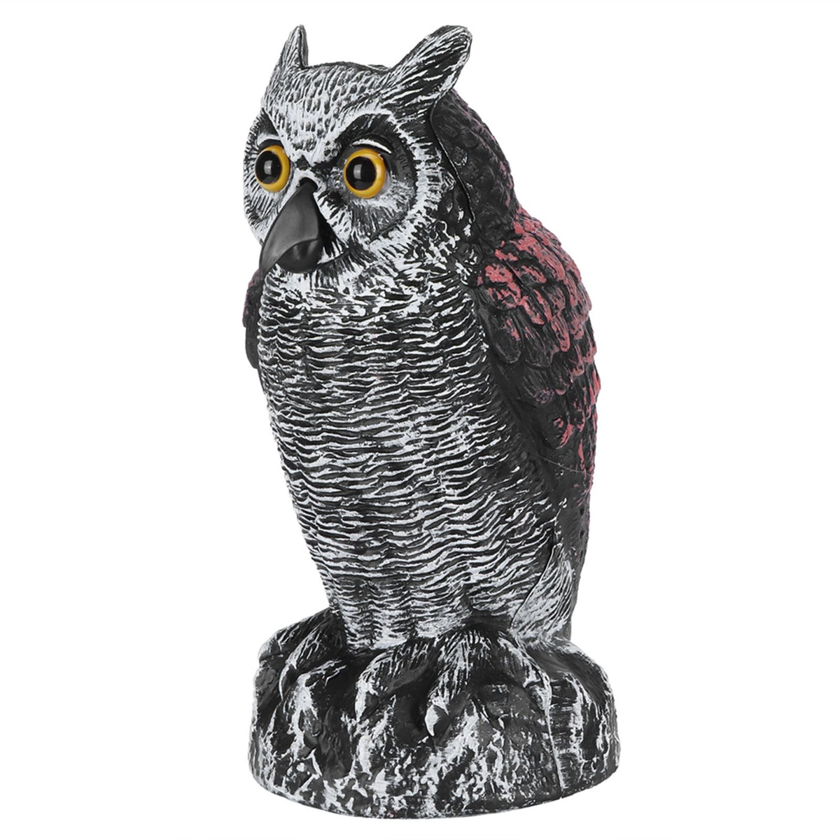 Plastic owl garden decoy outdoor decoration, realistic simulation owl statue used as a hunting deterrent or garden ornament.