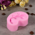 3D fish-shaped silicone fondant mold for cake decorating, ideal for chocolates and sugarcraft in baby and kid's pretend play.