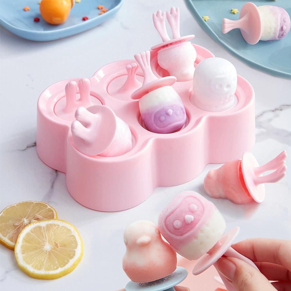 Silicone ice pop mold for DIY fruit puree, pudding, and yogurt, ideal for making homemade baby and kids' frozen treats.