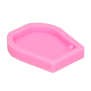 Silicone mold in wine glass shape for fondant or chocolate cake decoration, heat resistant from -40°C to 230°C.