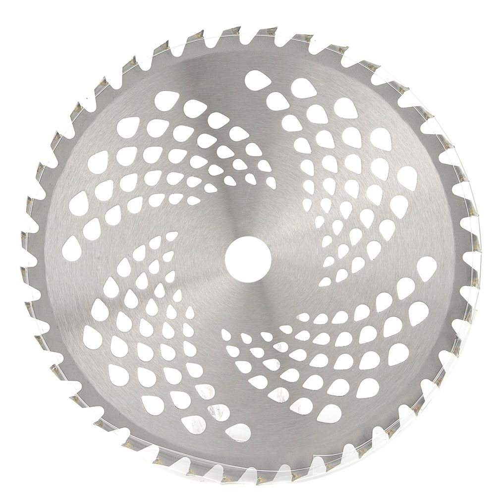 Steel 40-tooth lawn grass trimmer blade for garden tools, round cutting head suitable for outdoor yard maintenance.