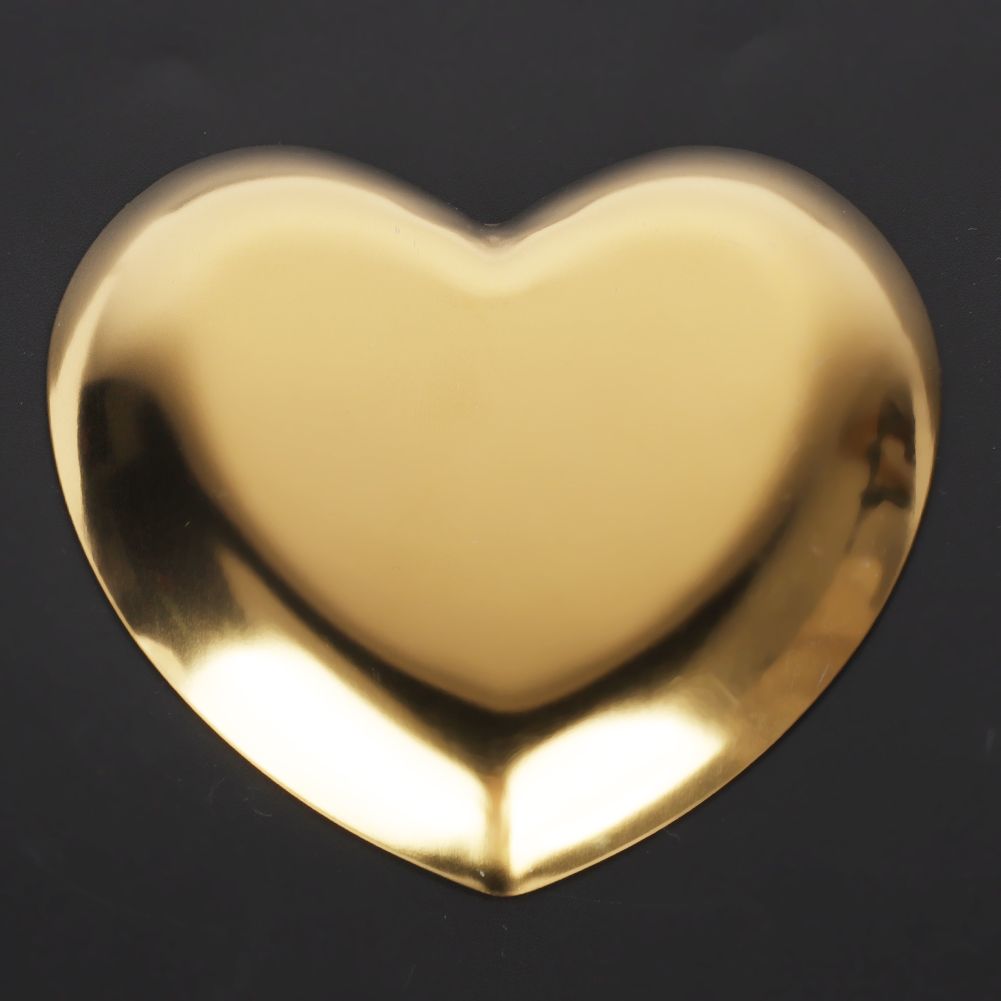 Gold stainless steel heart-shaped plate tea tray and jewelry organizer with compartments, ideal for baby feeding and organizing accessories.