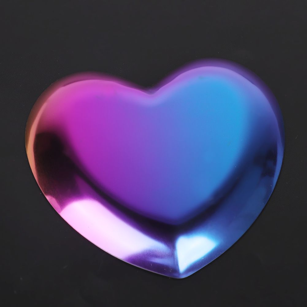 Colorful stainless steel heart-shaped plate tea tray and jewelry organizer, perfect for baby feeding and nursery accessories.