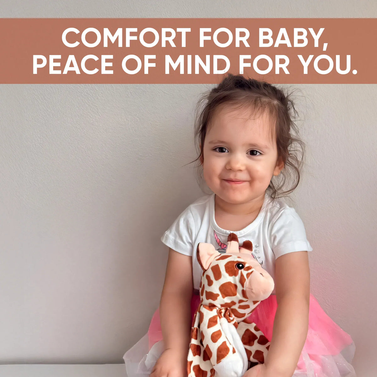 White noise and lullaby giraffe plush toy named Aria from Everything Baby, designed as a musical comforter for babies and kids.
