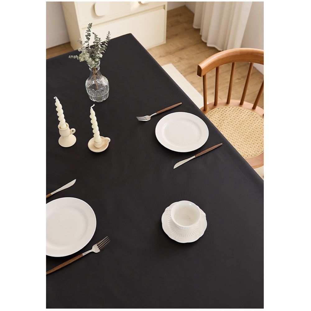 Waterproof black rectangle tablecloth for indoor outdoor use, spillproof, wrinkle-free fabric, 140x180cm, suitable for kitchen and dining tables
