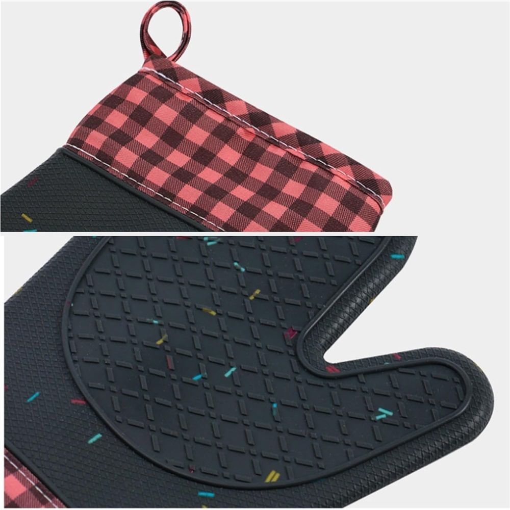 Pink silicone oven mitts with cotton lining, non-slip heat-resistant baking mitts, confetti pattern, for cooking and kitchen decor.