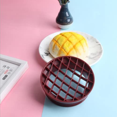 Plastic lattice press pineapple bun mold for baking bread, cakes, and biscuits, designed for pastry shaping and decorative baking.