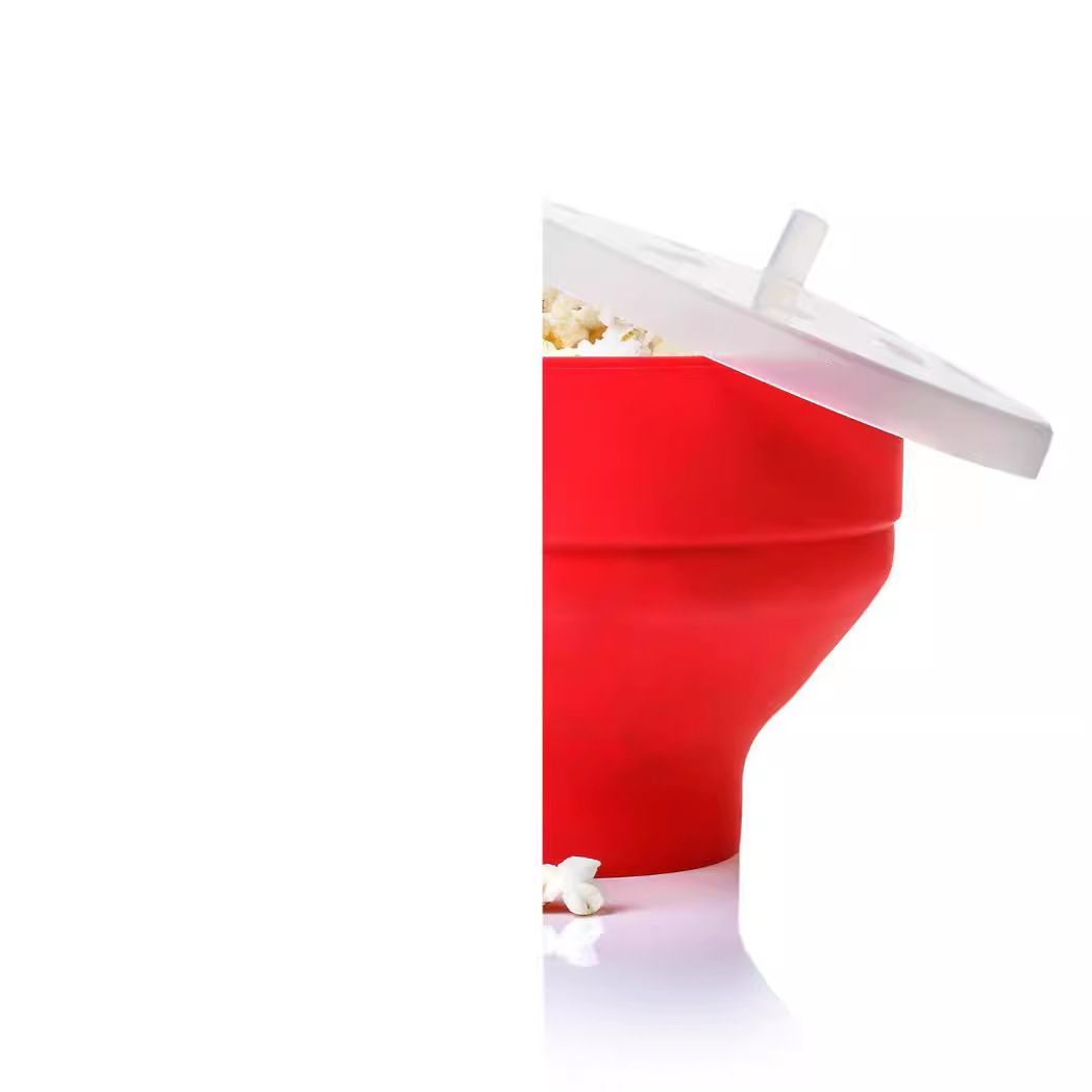 Silicone microwave popcorn popper with lid, built-in handles, collapsible design, in a colorful pretend play toy for kids