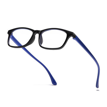 Kids' blue light glasses from Everything Baby, lightweight polarized sunglasses for girls and boys, ideal for computer use.