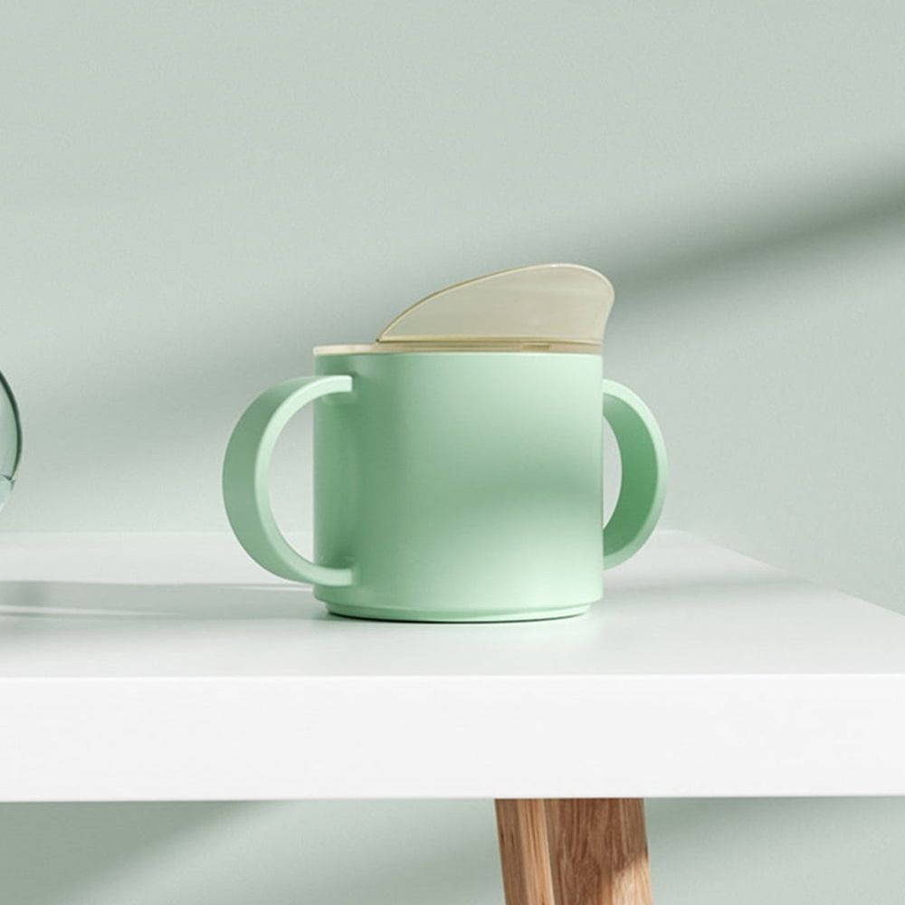 Baby drinking cup made of safe PP plastic, designed for kids, shown with a clear lid and colorful straw, ideal for back-to-school use.