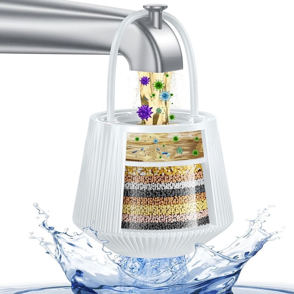 Baby and kids bath and shower filter by Everything Baby, removes chlorine, lead, fluoride for safe, soft water for sensitive skin.
