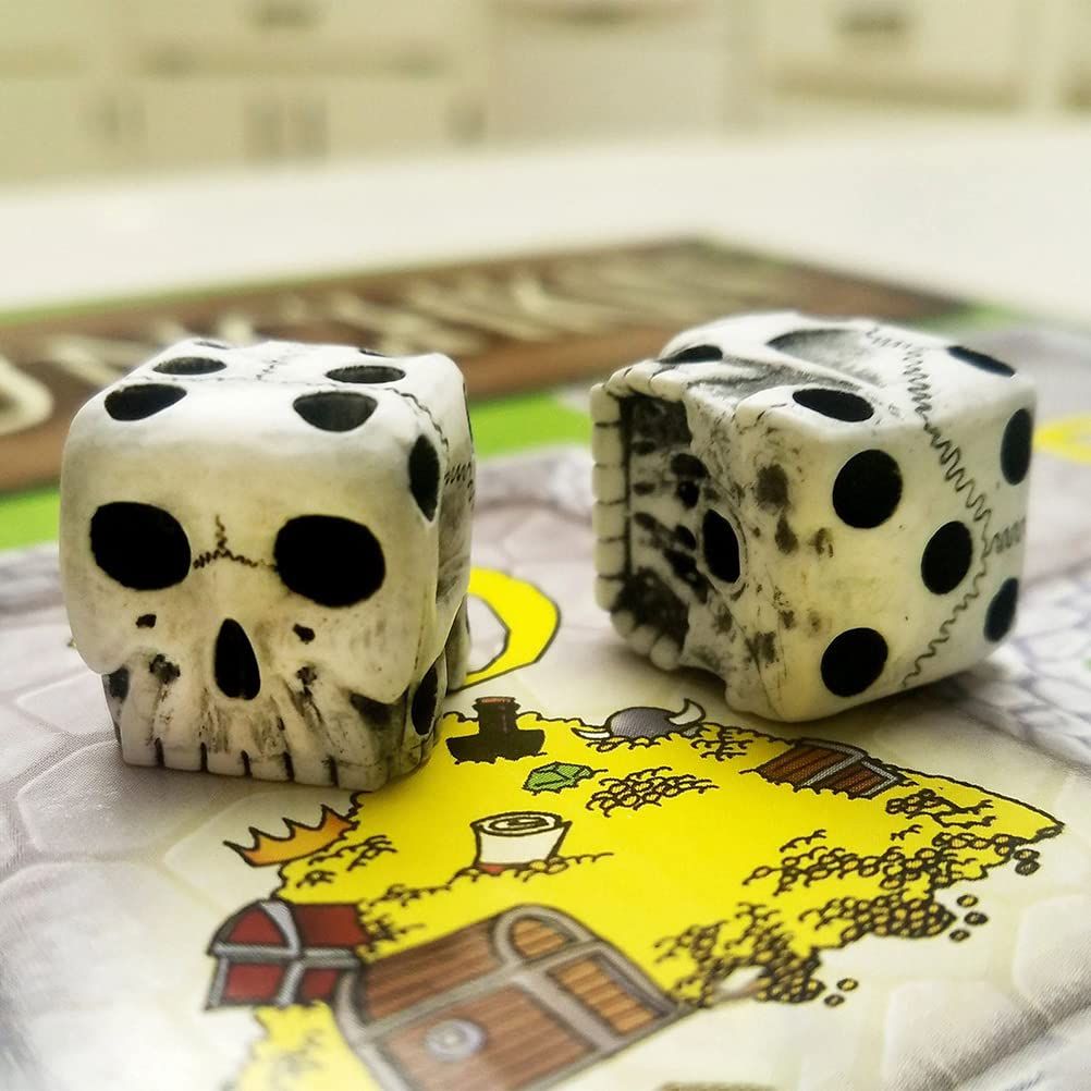 Set of 5 white skeleton dice for Halloween, decorative mini gaming dice featuring skeleton faces for party and pretend play.