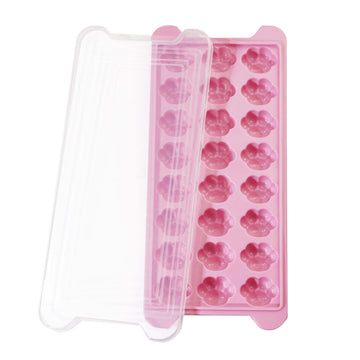 Silicone 24-ice cube tray with spill-resistant lid for freezing and stacking, ideal for baby feeding and beverage ice cubes.
