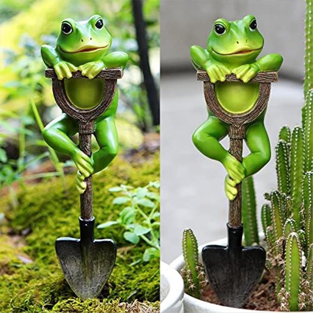 Hand-painted green frog figurine holding a shovel, outdoor resin garden statue for kids' outdoor play, 16.5cm tall.