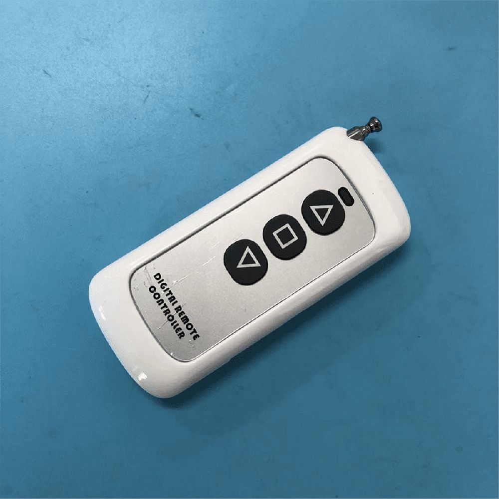 Wireless remote control DC motor speed regulator switch for 12V/24V telescopic linear actuators in ride-on cars and go-karts.