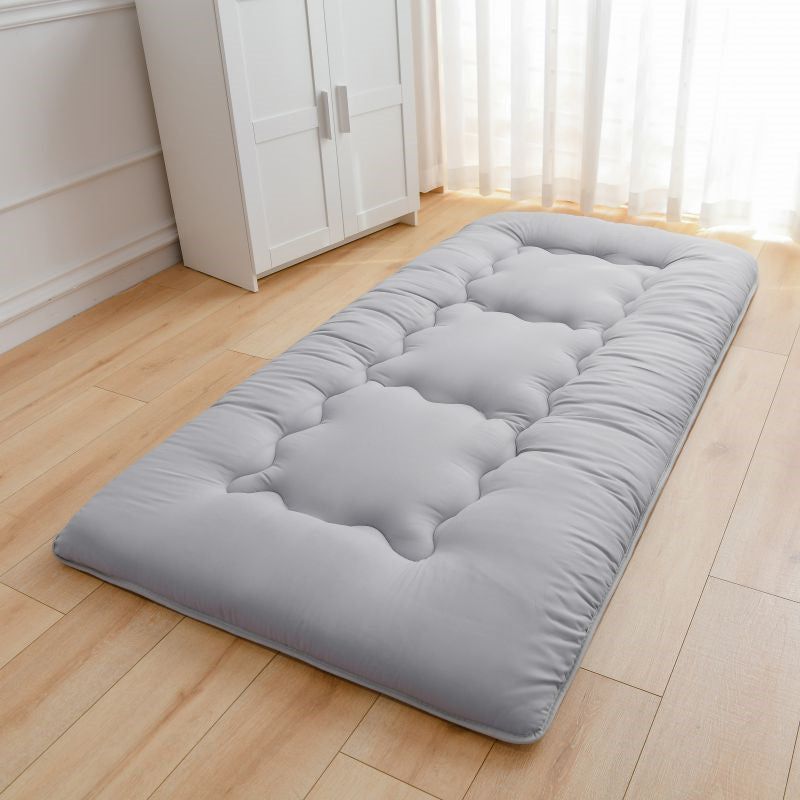 Foldable Tatami floor futon mattress pad by Everything Baby, soft and comfortable for kids' play and rest on tatami mats.